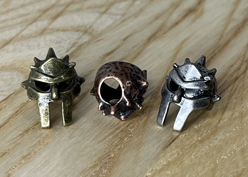 Zinc Alloy Spartan Helmet Lanyard Bead, EDC Paracord Bead.